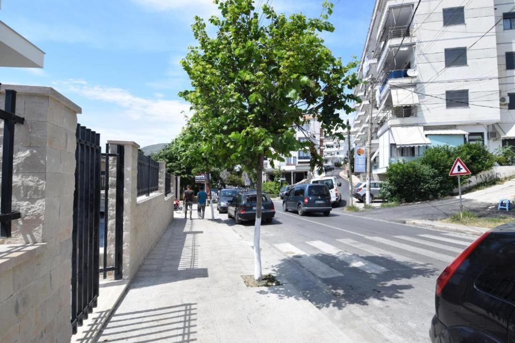 Mamani Apartments Saranda Exterior photo